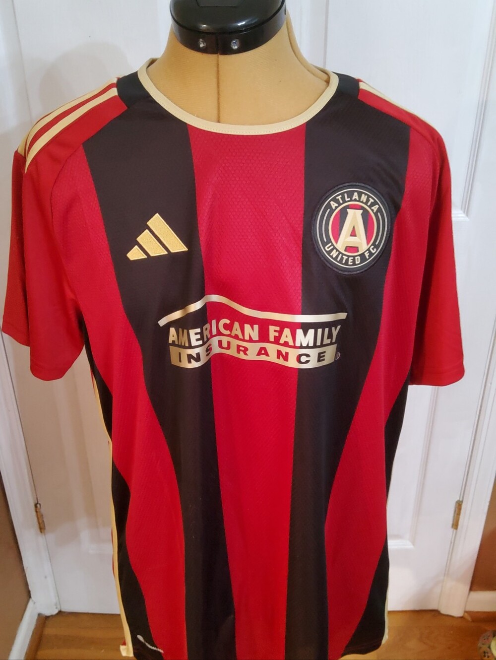 New with tags Adidas Atlanta United FC Home Jersey – Men’s XL